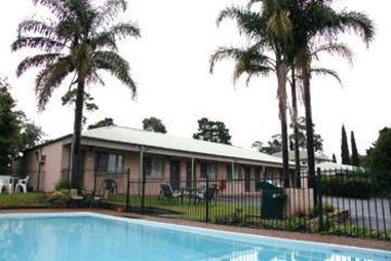 Balan Village Motel 4*